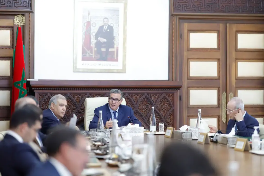 زلزال الحوز.. الحكومة تطلق دعم إعادة البناء وتحدد تاريخ إصدار تراخيصه وتوزع دعم على الفلاحين