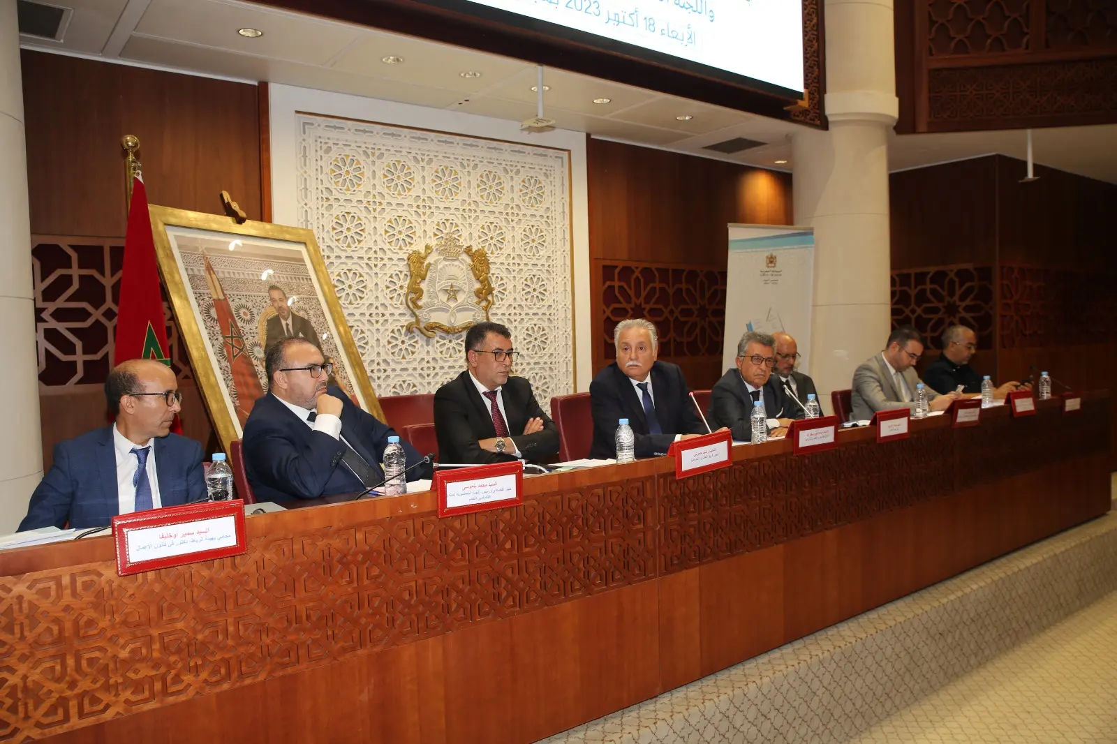 غموض مصير لاسامير يُثير الشكوك والمعارضة تلقي حجرا ثقيلا في مياه التدبير الحكومي