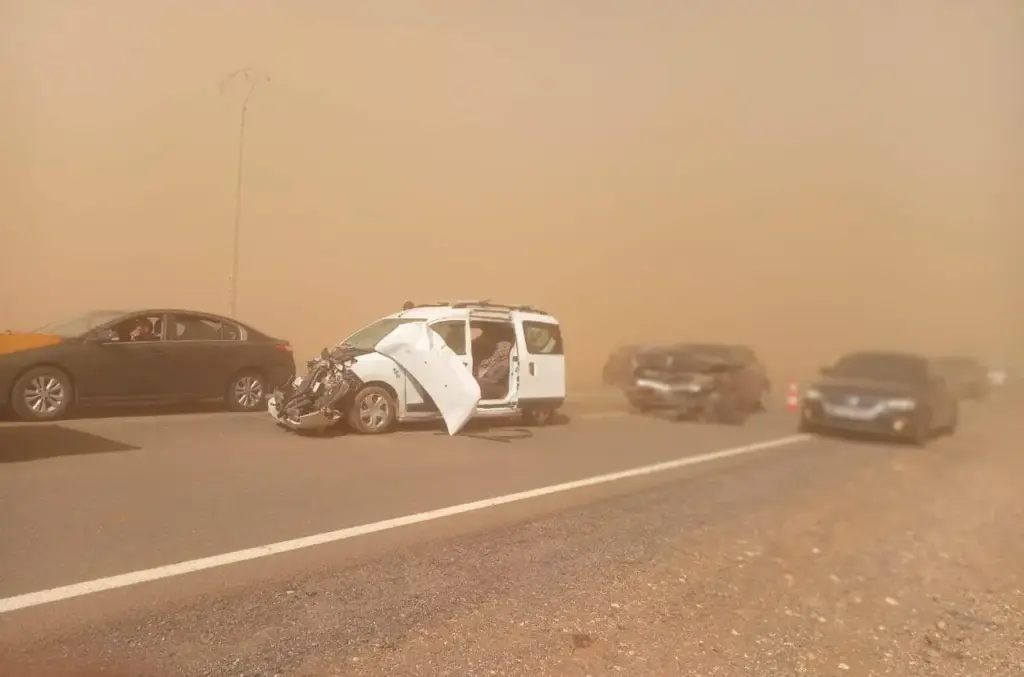 شملت مجموعة من المدن.. خبير يفسر ظاهرة الرياح القوية وعواصف الغبار بالمغرب