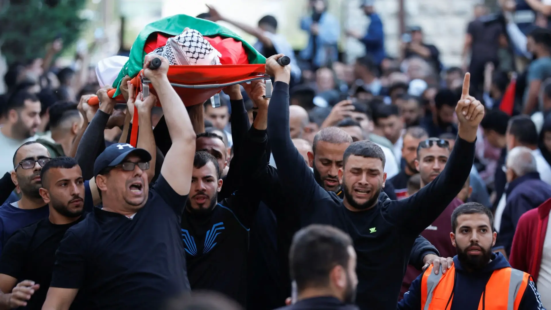 غزة.. مقتل 140 شخصا بالقصف الجوي الإسرائيلي