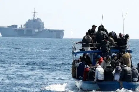 البحرية المغربية تنقذ 189 سنغاليا مرشحا للهجرة غير النظامية بالداخلة