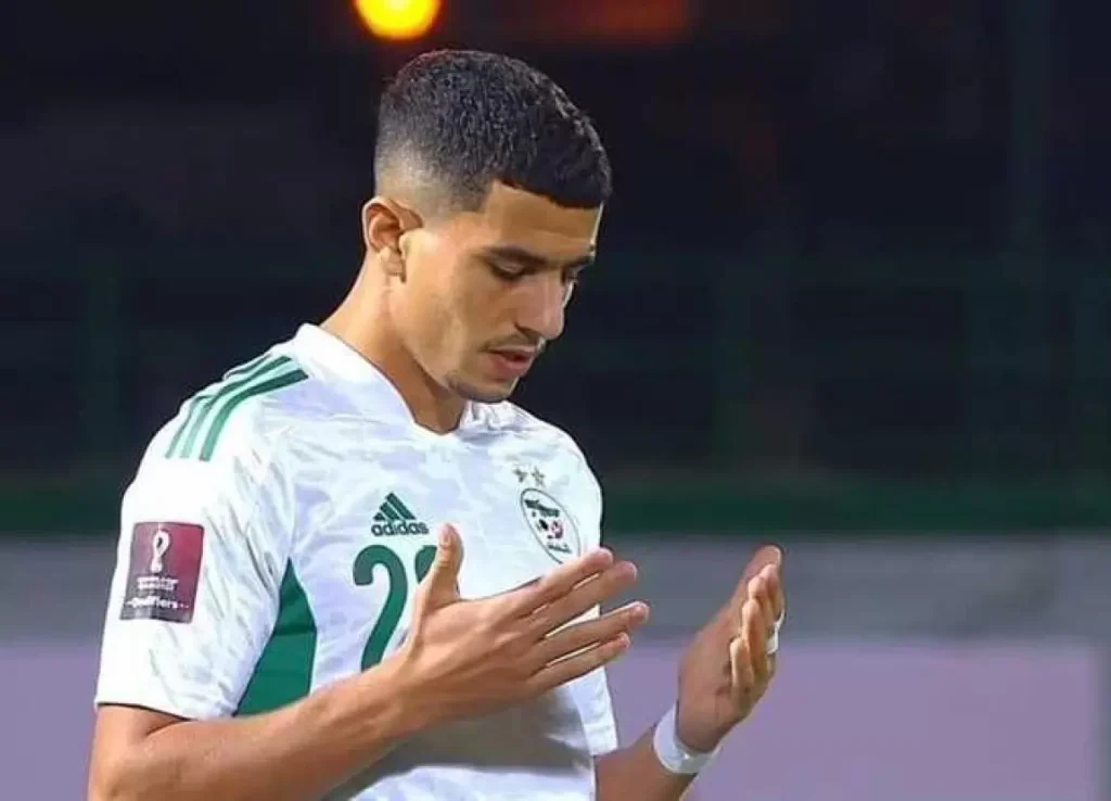معاقبة لاعب جزائري بتهمة “الدفاع عن الإرهاب” و”معاداة السامية”