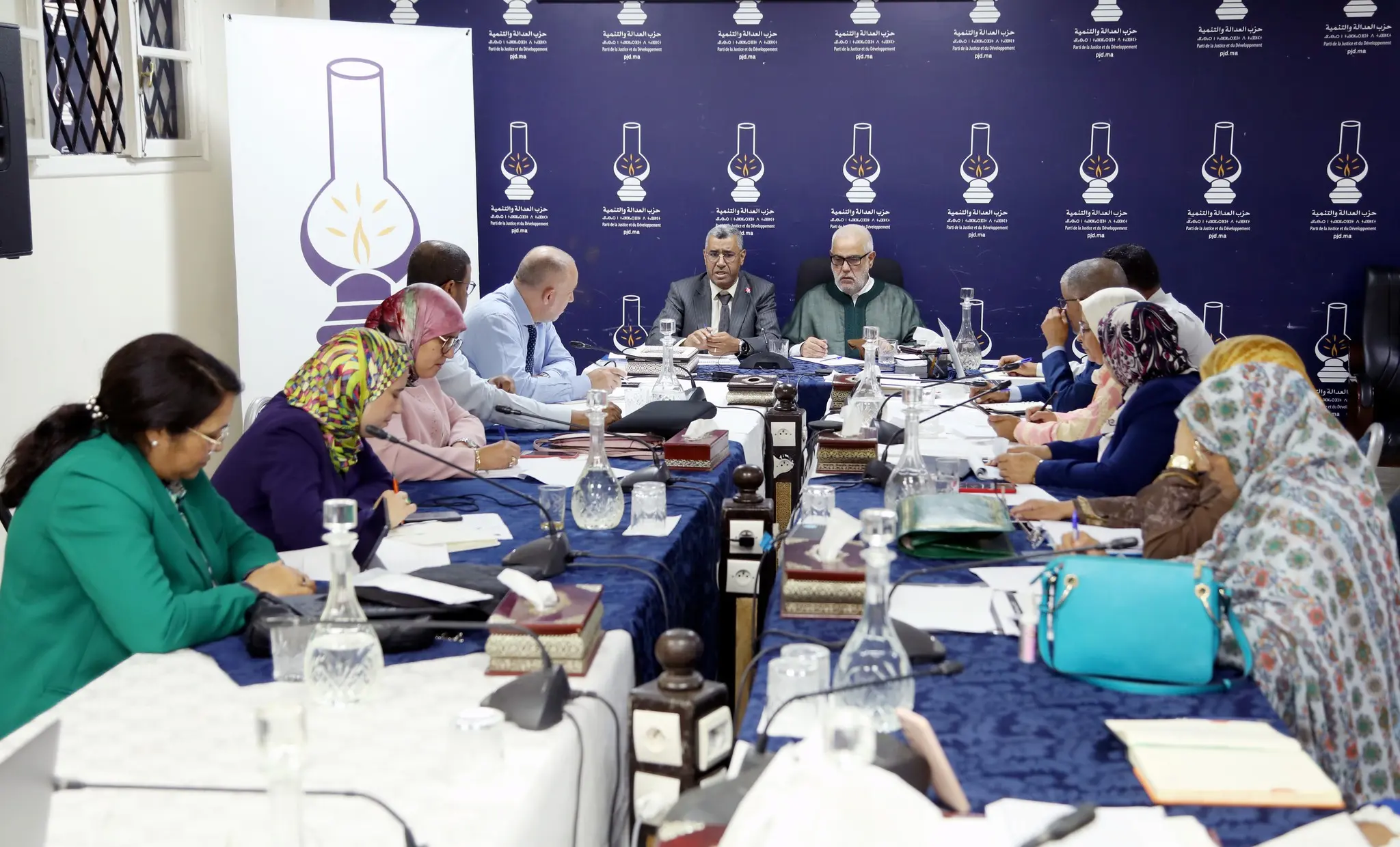 البيجدي يطالب بإخضاع المدونة للاستفتاء ويحذر من التمادي “في مصّ دماء المغاربة”