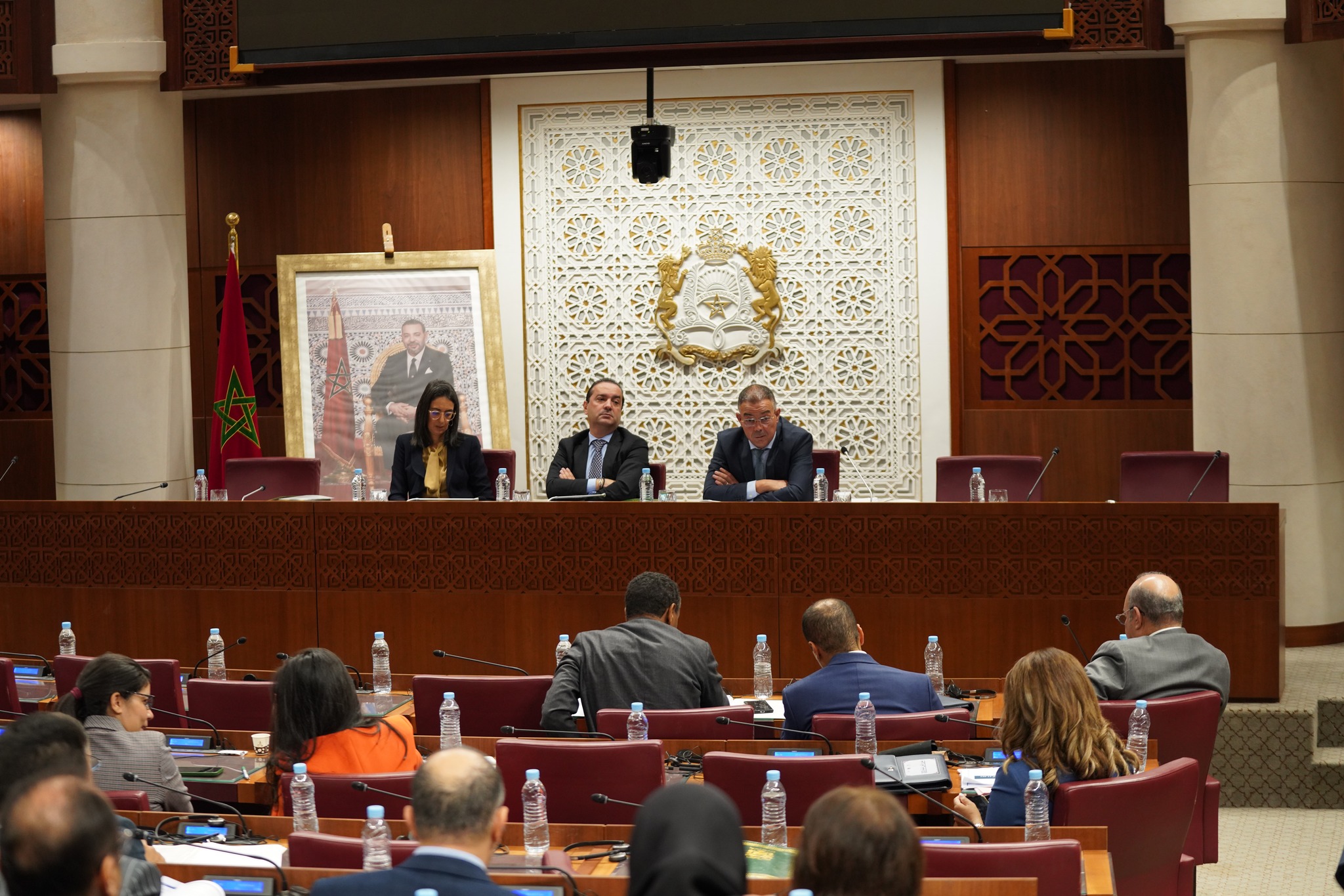 ضرائب ميزانية 2024 تُثير قلق برلمانيين ومخاوف من انهيار قدرة المغاربة الشرائية