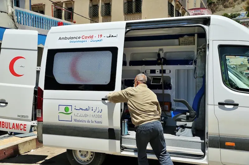 وزارة الصحة تتبرأ من “ابتزاز” نقل المرضى وتؤكد مجانية الإسعاف بالمستشفيات العمومية