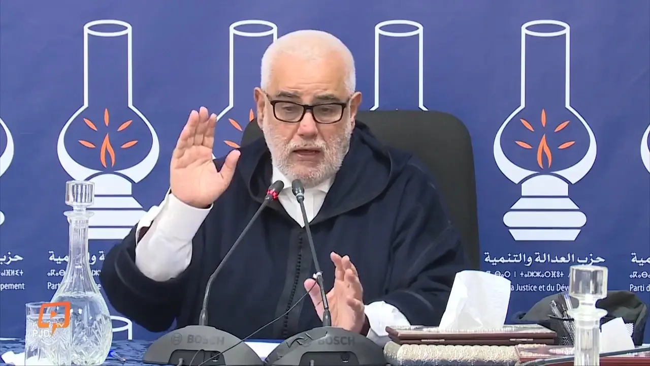 بنكيران ينتقد تعاطي الحكومة مع أزمة التعليم والإضراب سببه فقدان الثقة