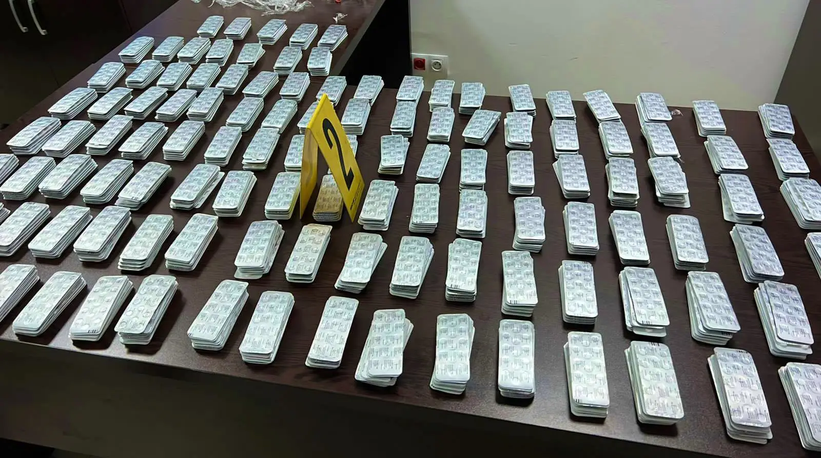 إحباط محاولة لتهريب أزيد من 173 ألف قرص مخدر بميناء طنجة المتوسط