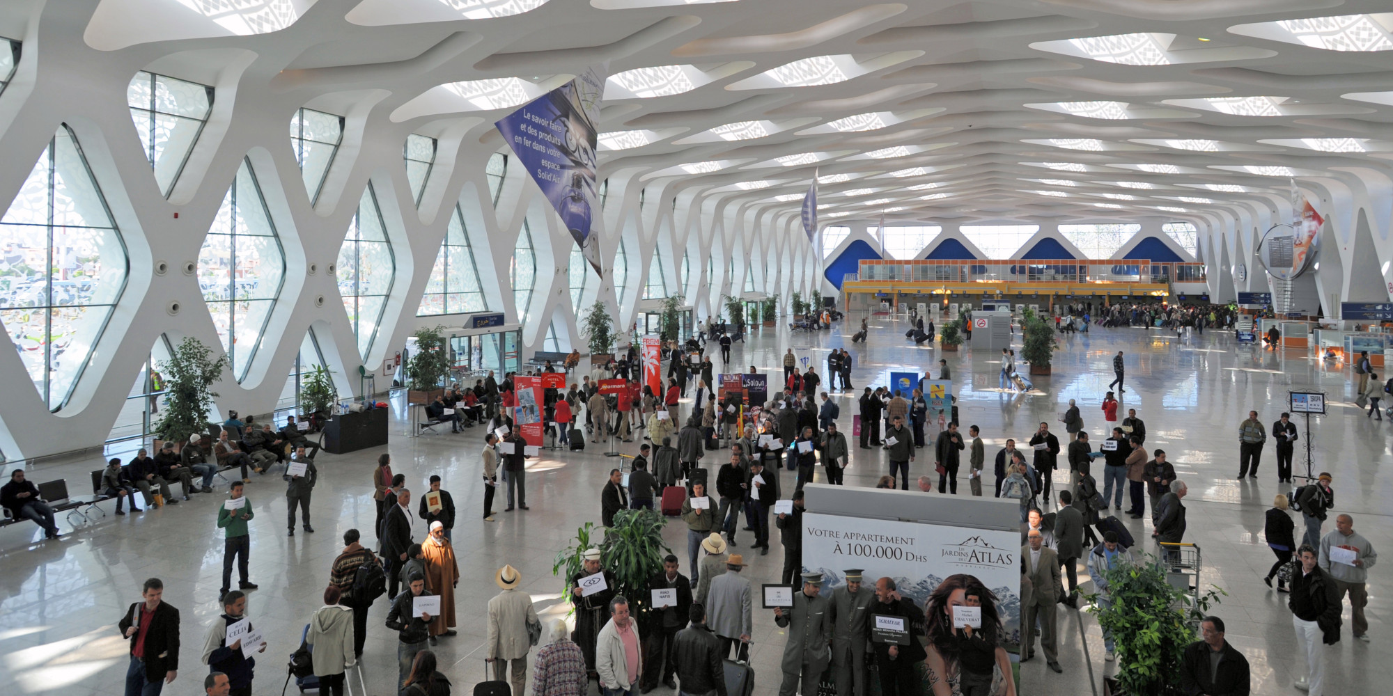 مطار مراكش يسجل انتعاشة في حركة النقل