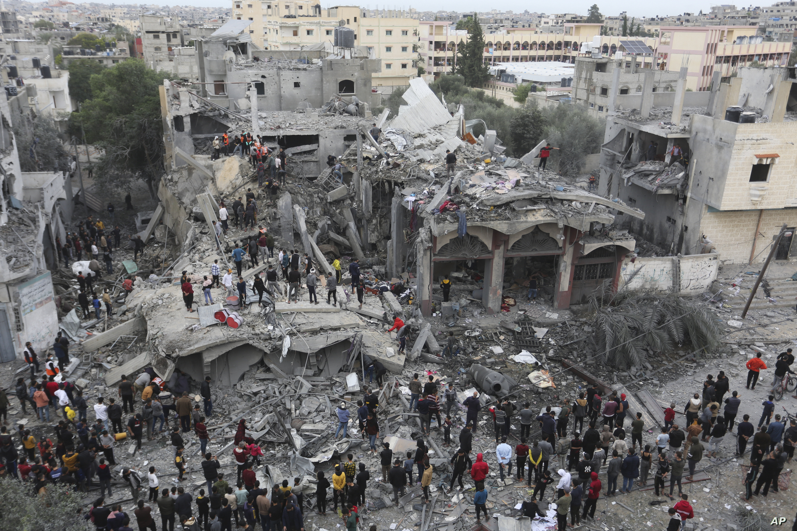 الإمارات تخصص 5 ملايين دولار دعما لإعادة إعمار غزة