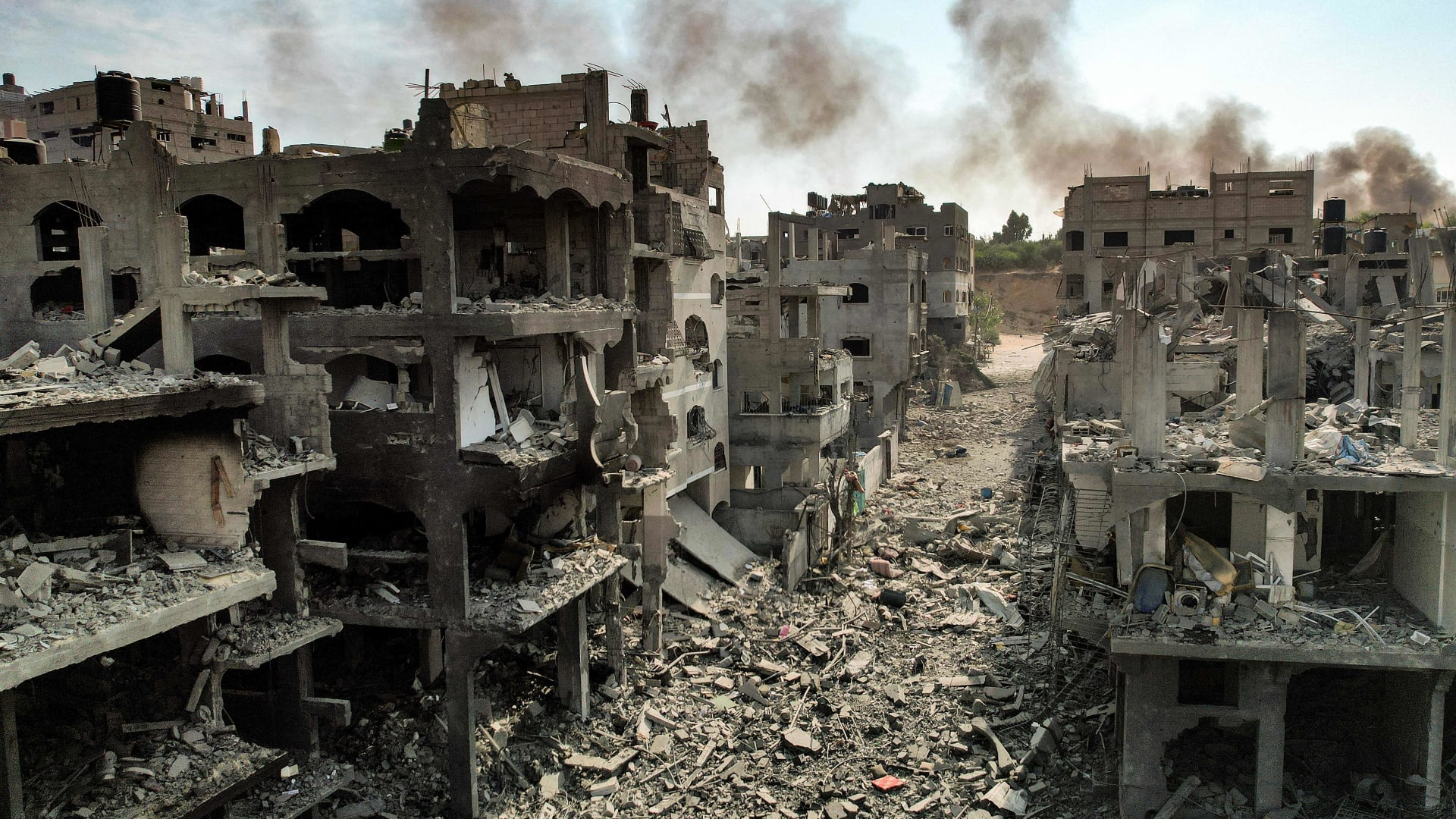 غزة: ارتفاع حصيلة ضحايا الحرب إلى 29 ألفا و878 شهيدا