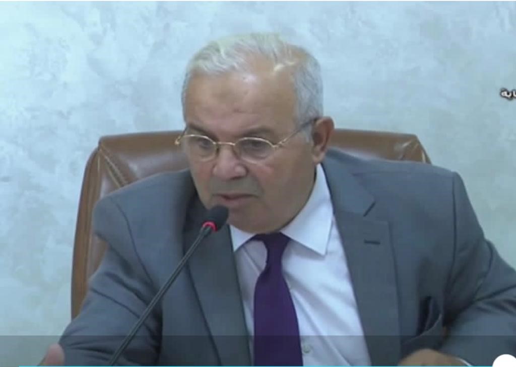 المعلم “سيد المدرسة” و”صانع الرجال”