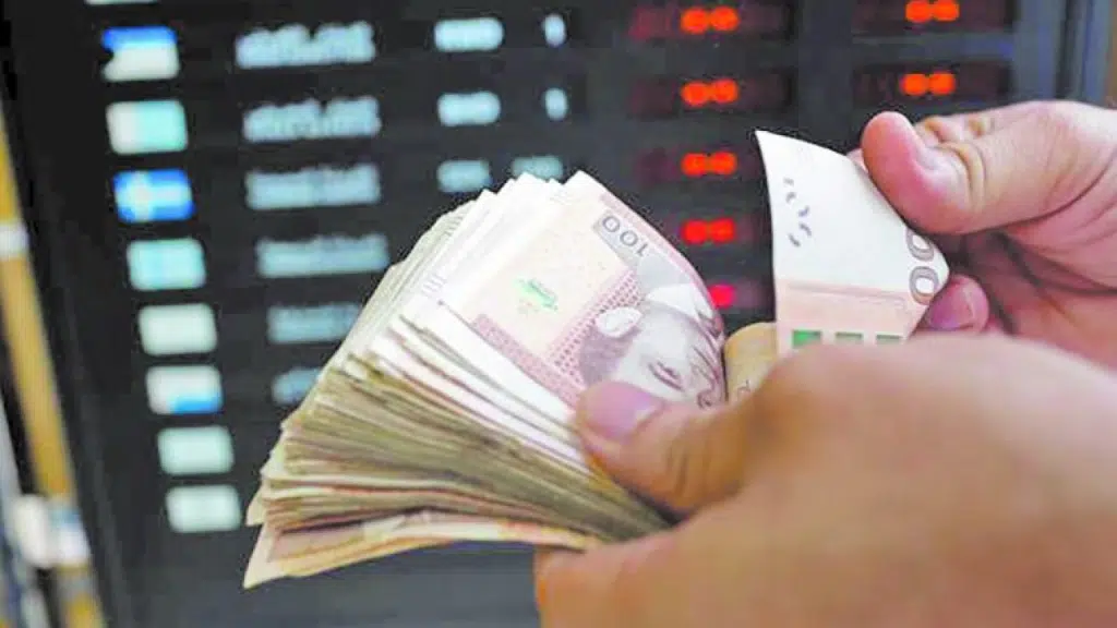 أسعار صرف أهم العملات الأجنبية اليوم الخميس