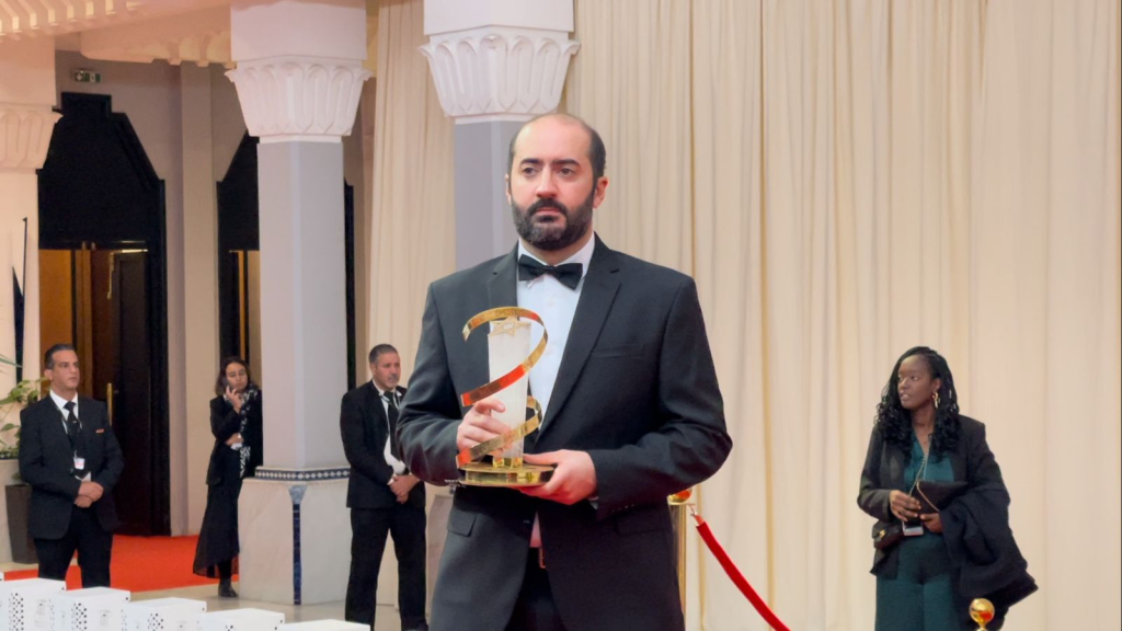 كمال لزرق: جائزة “لجنة التحكيم” بمهرجان مراكش هونت علينا صعوبات التصوير في شوارع الدار البيضاء