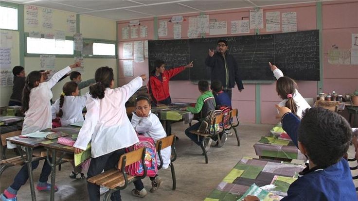استطلاع: 91٪ من المغاربة يطالبون بتحسين أجور الأساتذة و33٪ فقدوا الثقة في المدرسة العمومية
