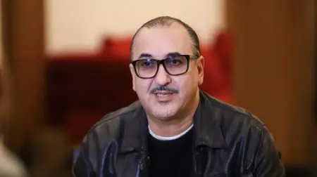 الفاضلي يُشرف على عمل فنّي لشقيقته وينفي صلة “أبي لم يمت” بوفاة والده