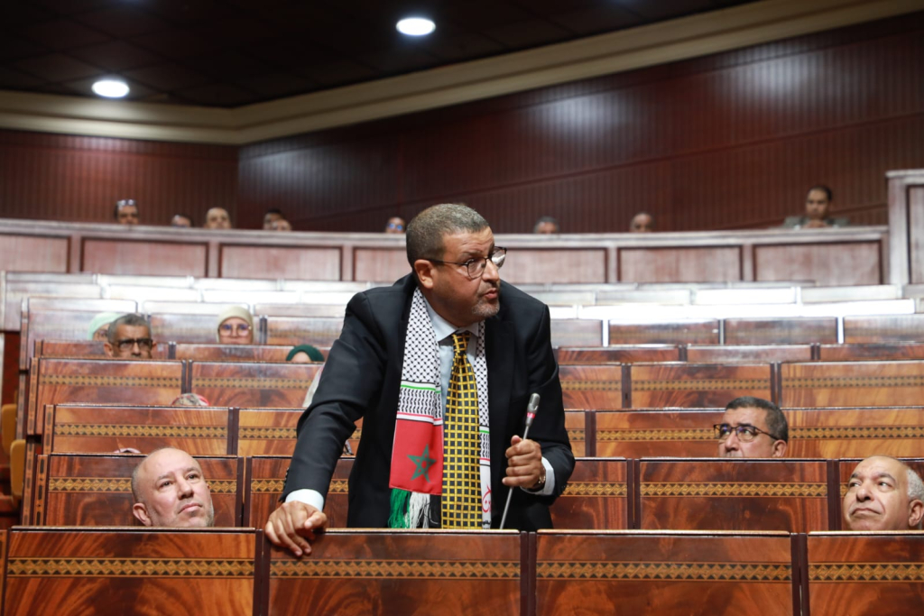 برلماني يُحرج بنموسى ويفضح إشراف جمعية لـ”تربية المواشي” على دعم التلاميذ