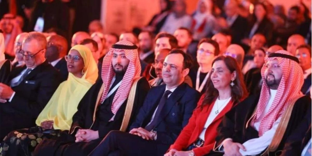 السكوري يؤكد ضرورة التركيز على تعزيز الجهود والطاقات لتجاوز الأزمات