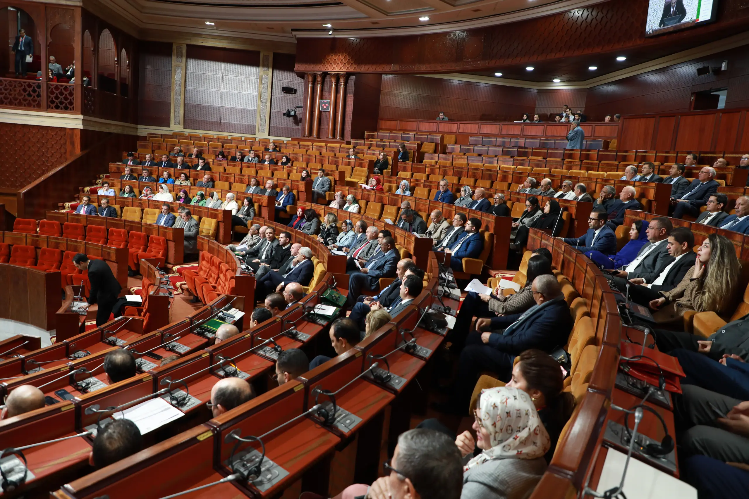 المحكمة الدستورية تجيز النظام الداخلي للنواب وترفض الاستماع للفاعلين الخواص