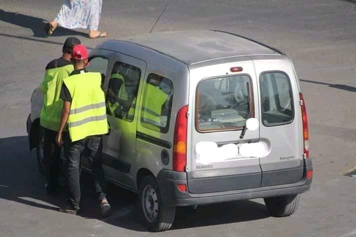 هل ينهي قدوم الوالي مهيدية فوضى “الجيليات الصفراء” بالبيضاء؟