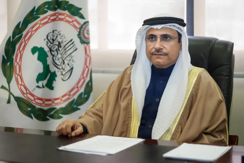 البرلمان العربي يدعو  لوقف التصعيد بالسودان