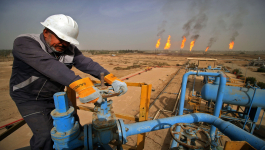 توقعات تقلص الإمدادات ترفع أسعار النفط