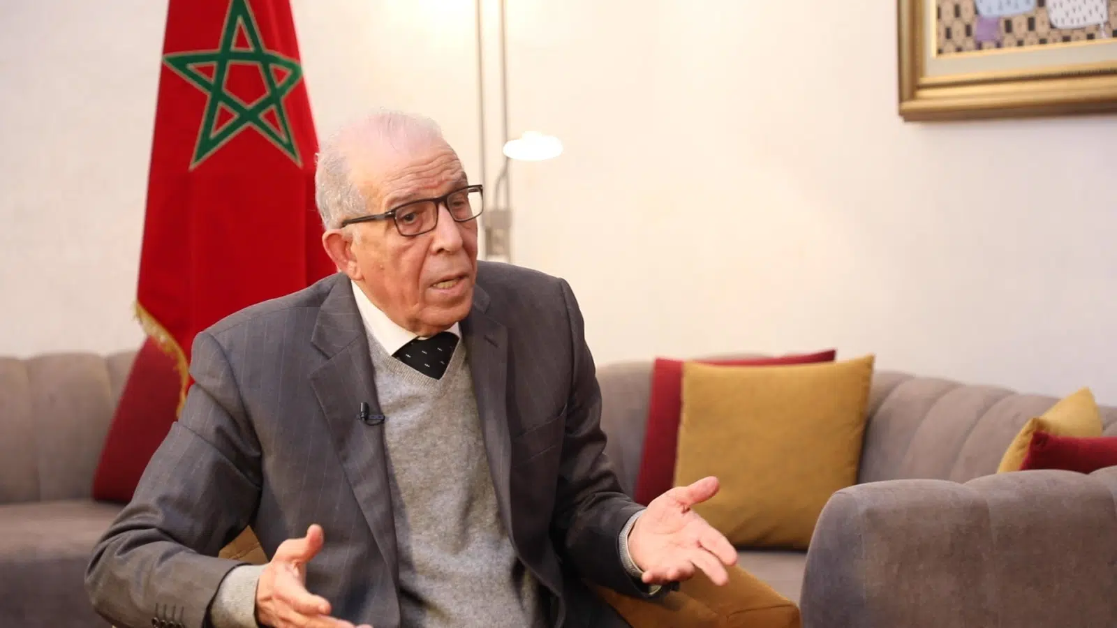 الأمين العام الأول لـ”البام” يفضح “قرصنة” الحزب ويُشبه وهبي بـ”الفقيه الأمّي”