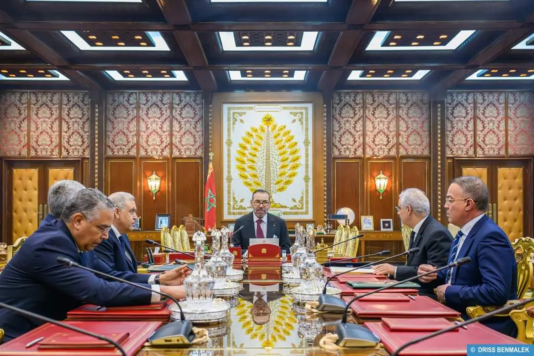 الملك يترأس اجتماعا خصص لإشكالية الماء وبركة يقدم مخططا استعجاليا