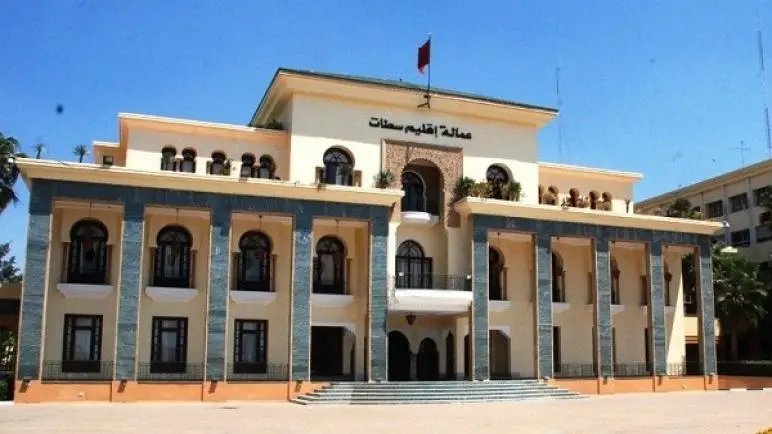 متابعة مسؤول بالمجلس الإقليمي لسطات بسبب تزوير وثائق سيارة