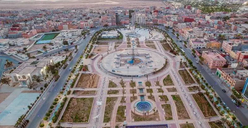 دبلوماسيون عرب وأفارقة يعربون عن إعجابهم بالتنمية بالأقاليم الجنوبية للمغرب