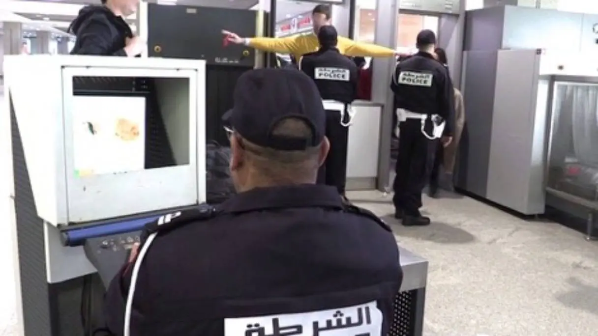 أمن مطار محمد الخامس يوقف هنديا مطلوبا من “الأنتربول”