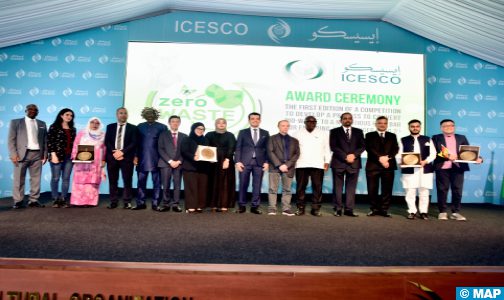 تسليم جوائز الـ إيسيسكو لمعالجة النفايات الحيوية إلى ألواح غذائية