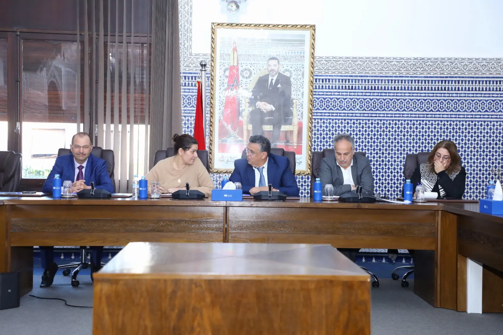 البام يثمن دعوة الملك تخليق الحياة البرلمانية ويؤكد أنه “حزب يحترم القانون”