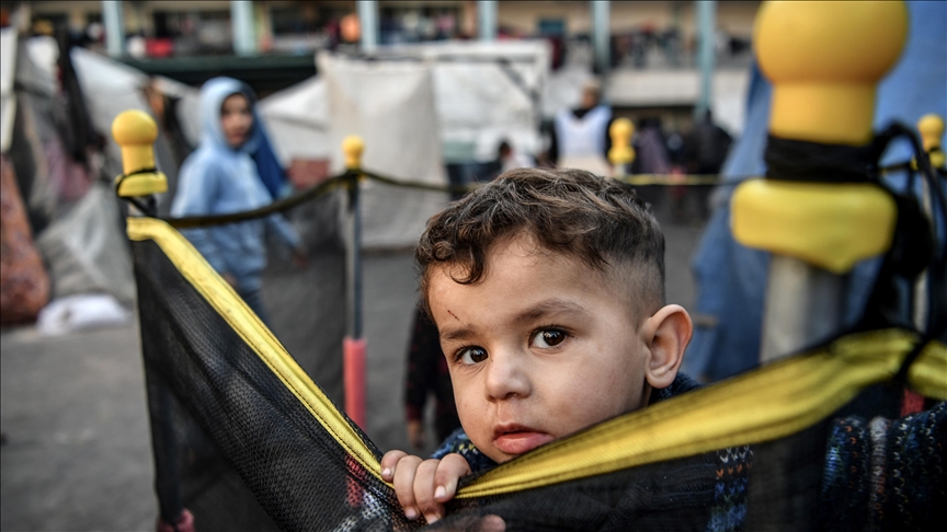“وقت مستقطع”.. “أرجوحة” تعيد البسمة لوجوه أطفال في غزة