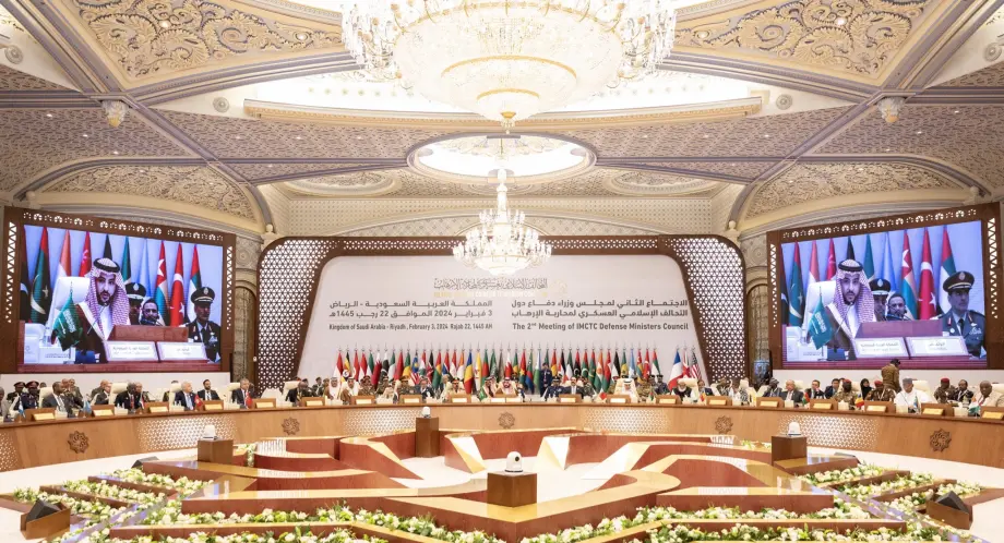 لوديي يشارك في اجتماع وزراء الدفاع لمحاربة الإرهاب بالسعودية