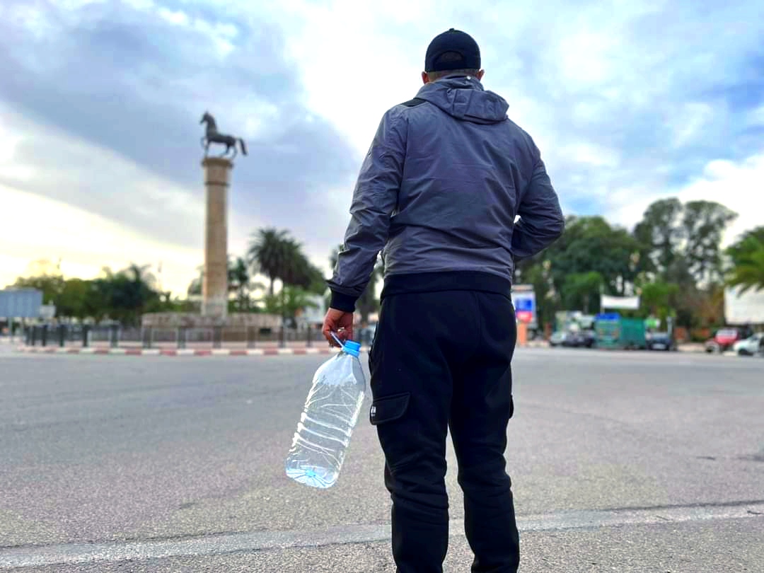 أزمة الماء بسطات تفاقم معاناة الساكنة وخبير يدعو لتدخل عاجل