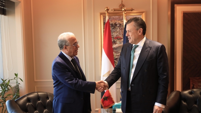 المغرب ومصر يتباحثان تعزيز التعاون في السياحة والآثار