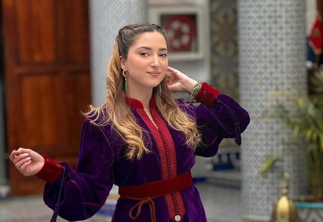 زينب العلمي تعيش قصة حب “مرفوضة” بفيلم “دمليج زهيرو”