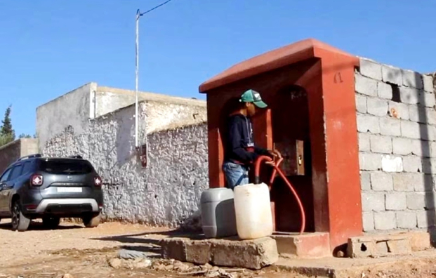 “شبح العطش” يهدد العاصمة الاقتصادية بفعل تعثّر مشاريع تحلية المياه