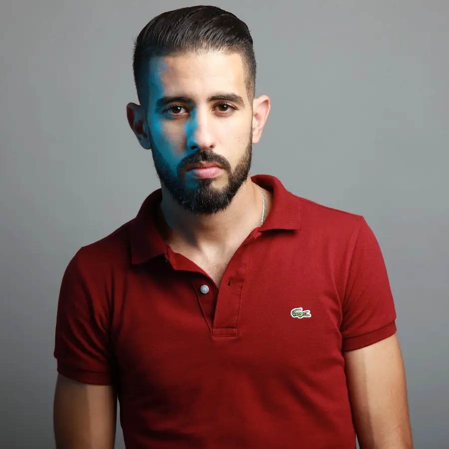 خليل كنيش: “جوج وجوه” أعادني إلى غناء “الجنيريك” بعدما قاطعته