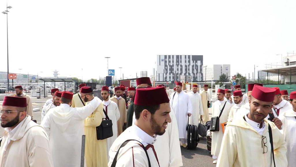 قرار فرنسي بمنع الأئمة المغاربة يدفع “البيجيدي” لاستنفار وزارات ومؤسسات