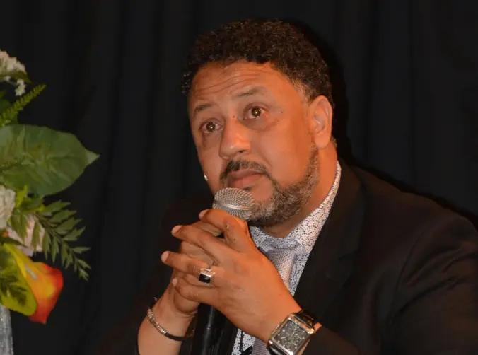 جدلي: مسرحية “روفيج” تنقل قصص نساء معنفات وامتهان الفن مغامرة صعبة