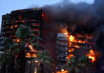 إسبانيا.. حريق بمبنى سكني يحصد الأرواح