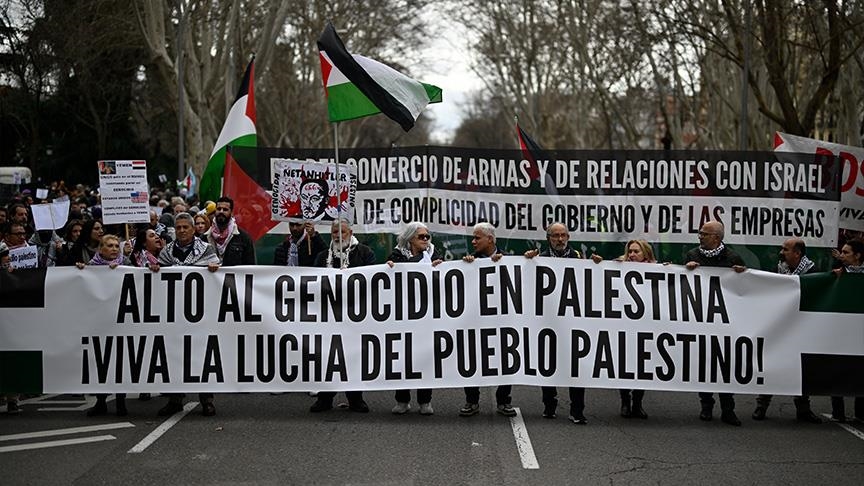 إسبانيا.. مظاهرات تطالب بحظر تجارة الأسلحة مع إسرائيل