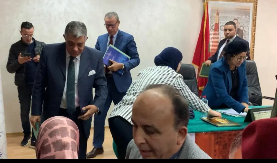 طلبة قاعديون يمنعون رئيس المحكمة الدستورية من إلقاء كلمته في ندوة بتطوان