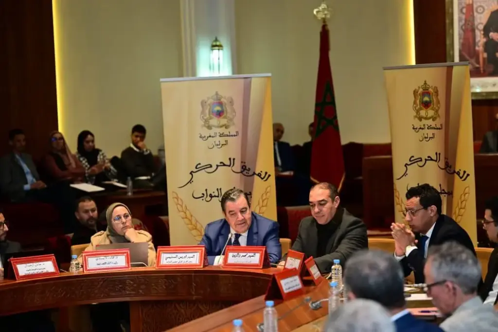 أوزين: “الحيف” يُهدد الإدارة المغربية وحسابات الوطن لا تقبل التماطل