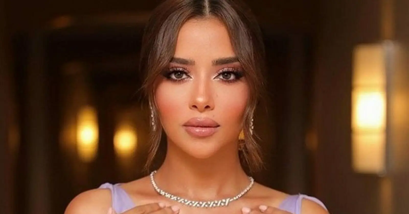 بلقيس تُغني جنيريك “بين القصور”