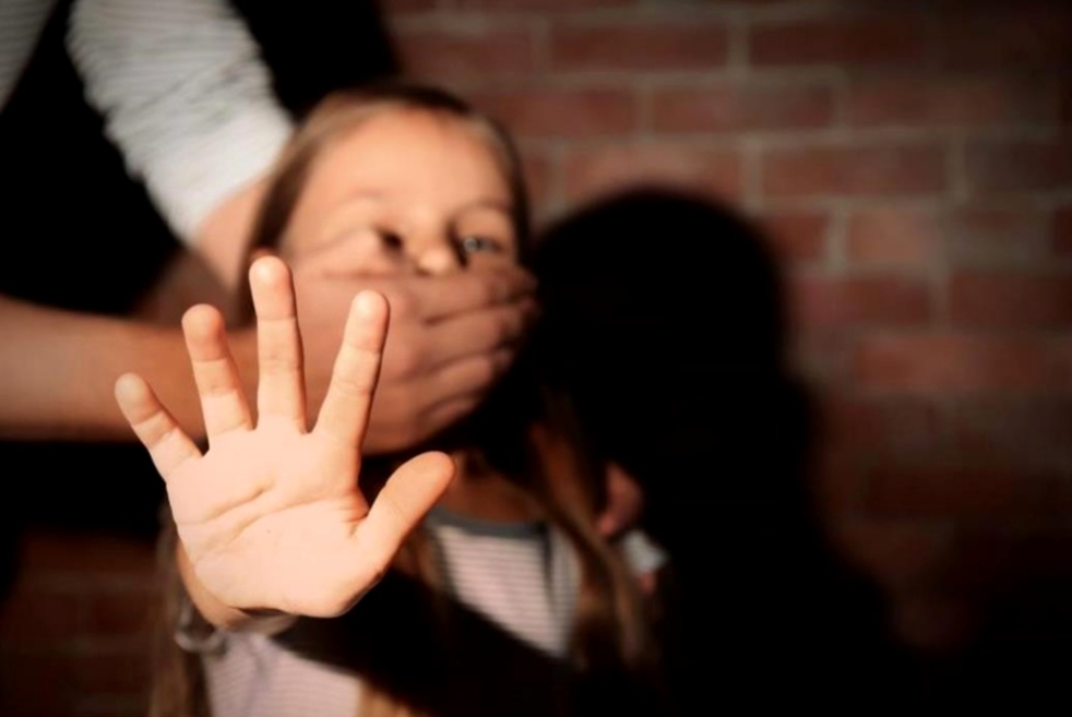 مطالب بتشديد أحكام “مغتصبي الطفولة” وتتبع بعدي لضحايا “البيدوفيليا”