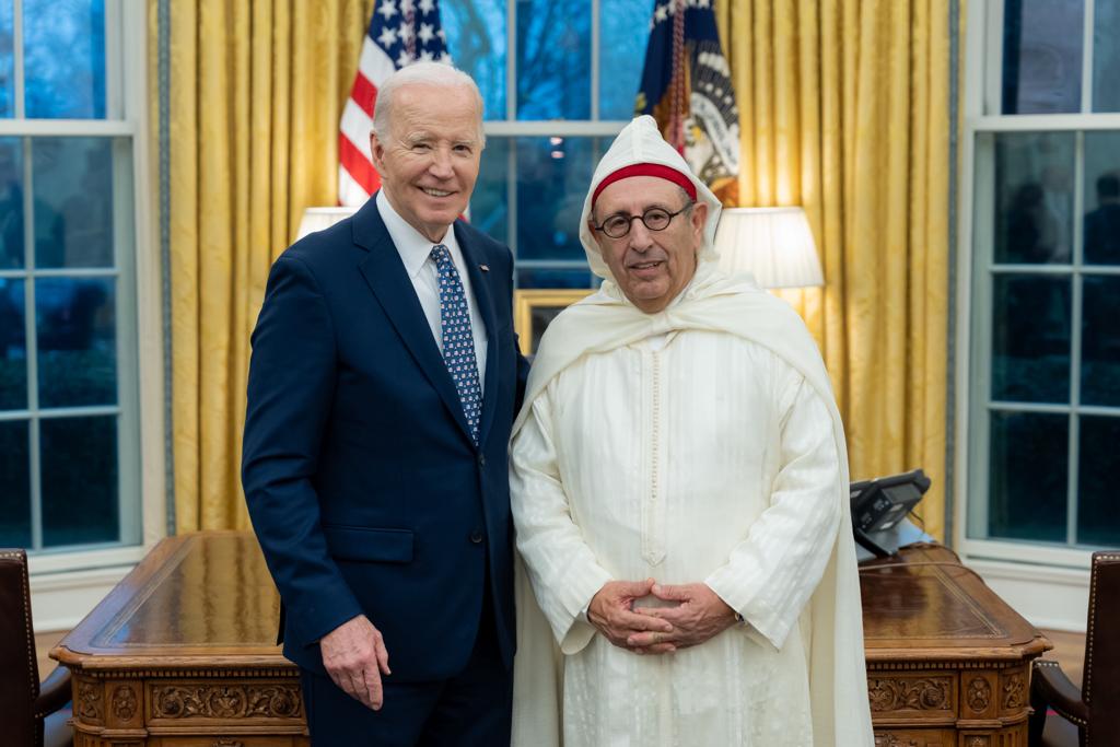 العمراني يقدم للرئيس الأمريكي أوراق اعتماده سفيرا للمغرب