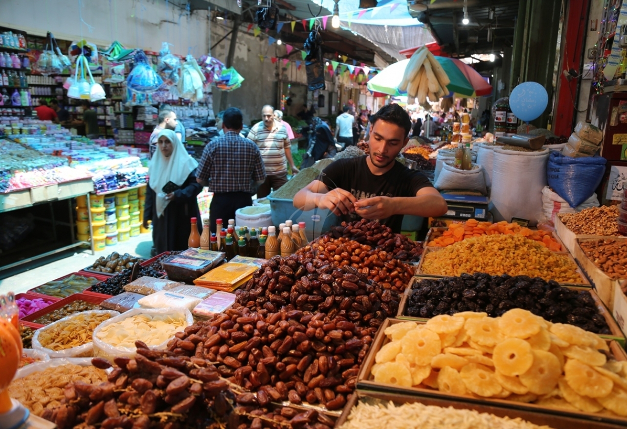 حركة تجارية دؤوبة بأسواق تارودانت في رمضان