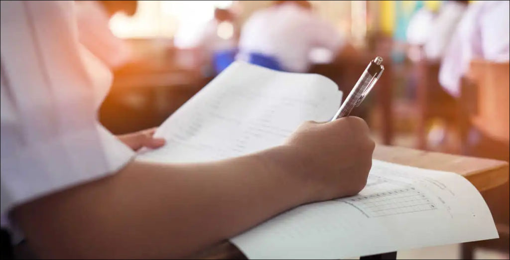 الولوج إلى الخدمات الإلكترونية للمترشحين للبكالوريا